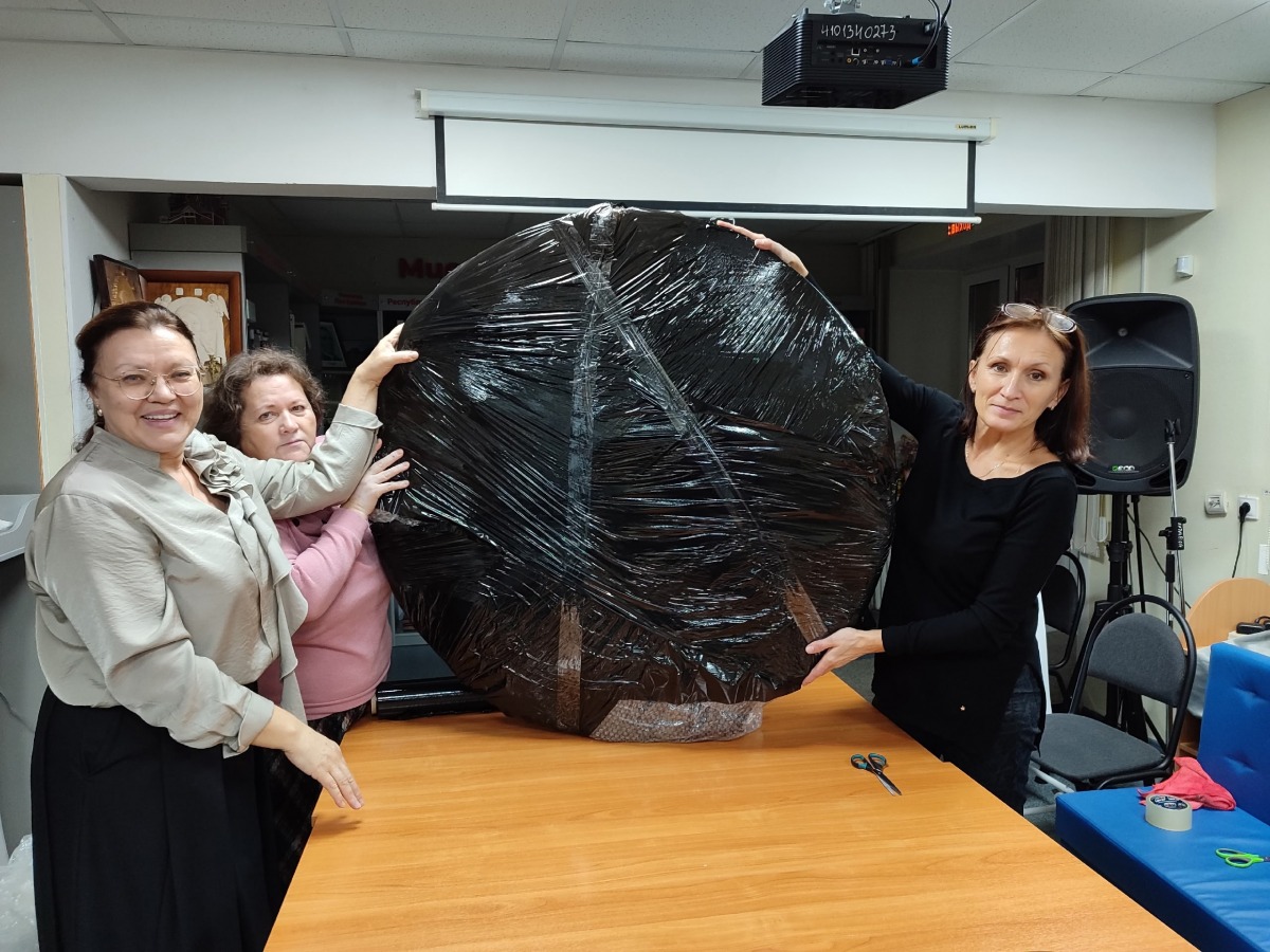 упаковка oIl61C_LFELD3bUkENItd_EnLt6ulQMOI92NB_qLIPI-I4QlOa-NQYe2v41juzxFV_YEx3wzJt7qj4nI0XqSmjG6.jpg