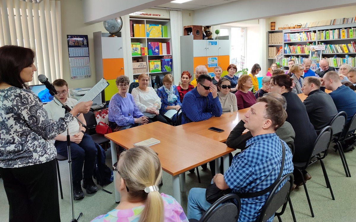 Участники Дня поэзии.jpg