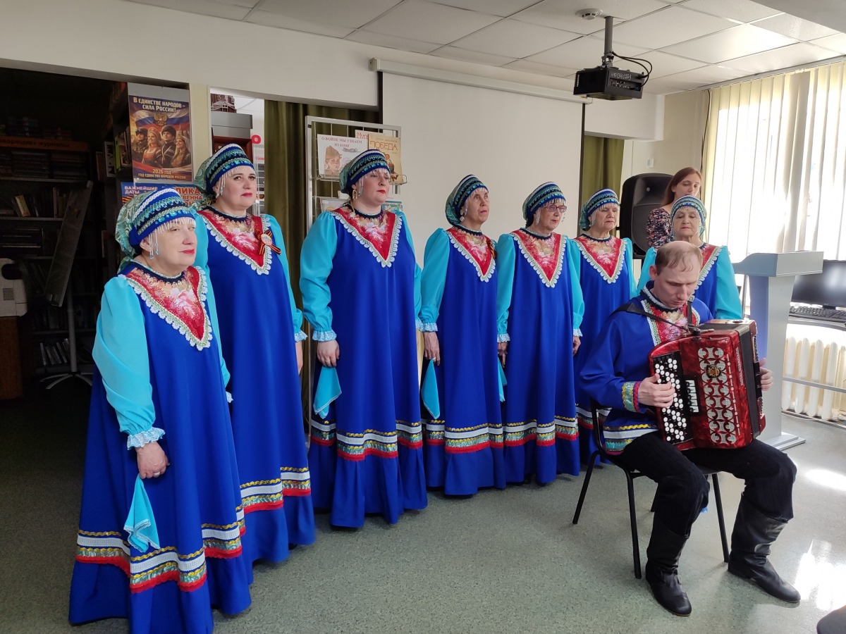 Зорюшка песни Победы.jpg